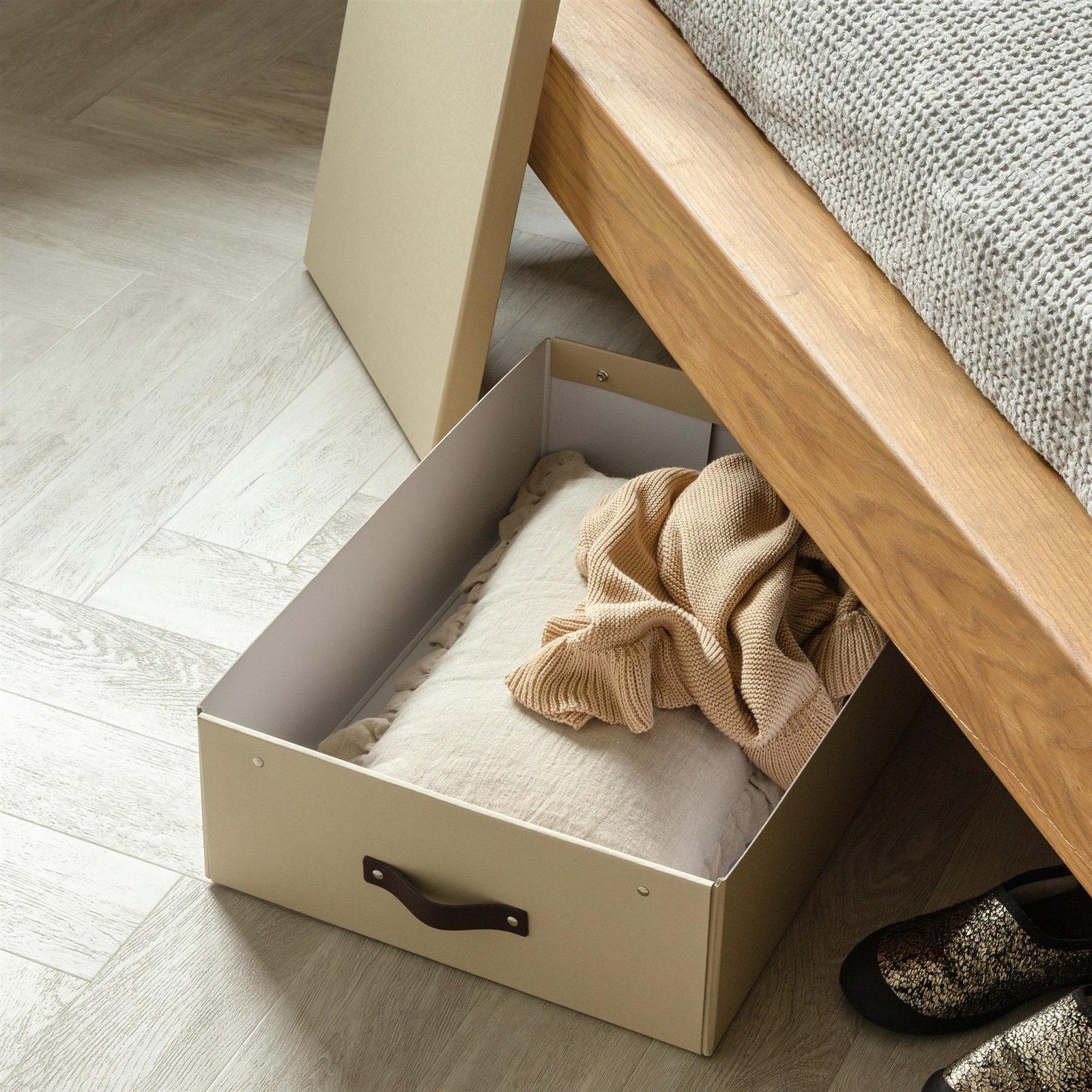 06cf6380-d00a-4edf-a283-3e3e9453a4ae.jpg Underbed Box - Karolin - Image 2