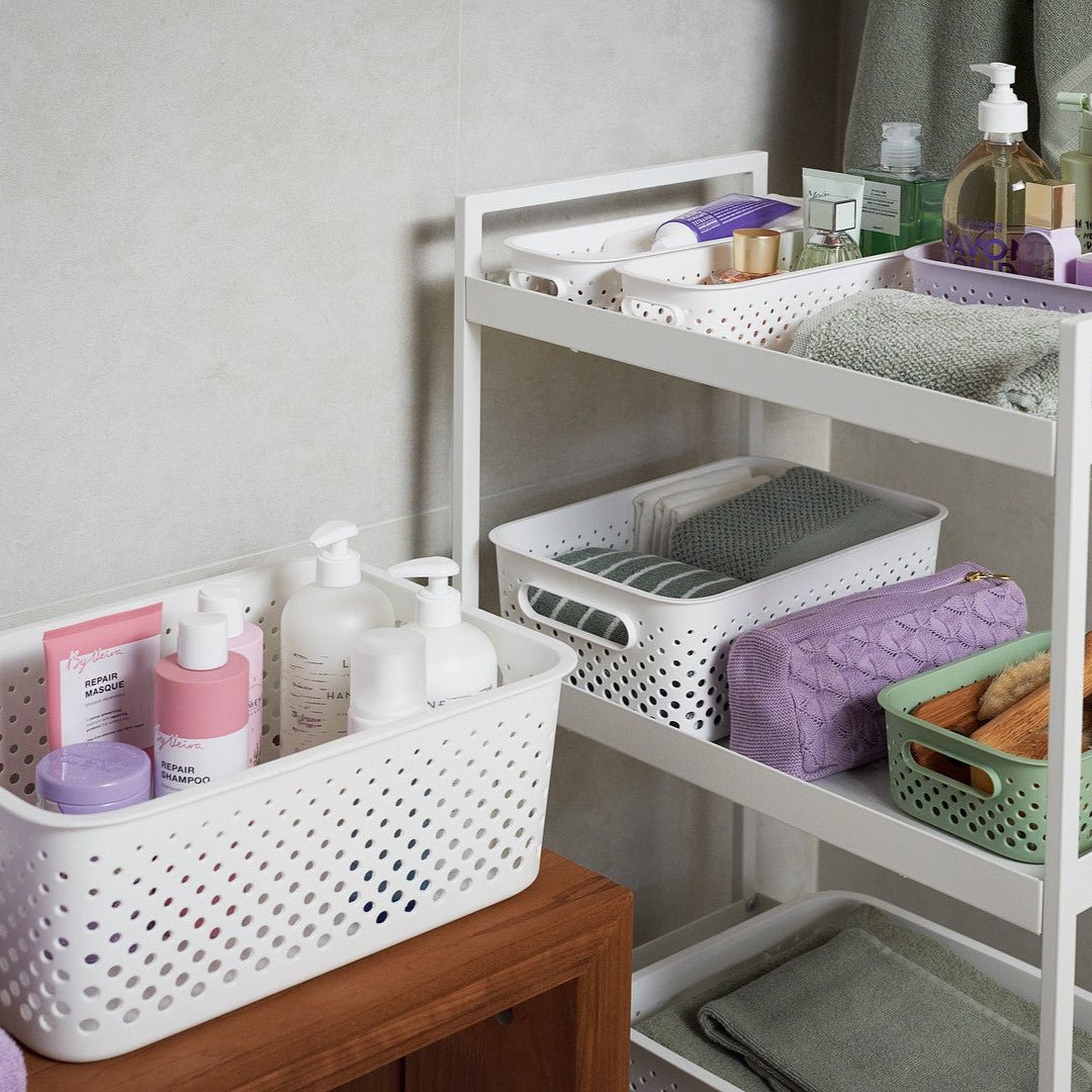 SmartStore_EssenceBathroomHorizontal_fullHD.jpg SmartStore? Essence Medium Storage Basket, 5.6 L - Image 3