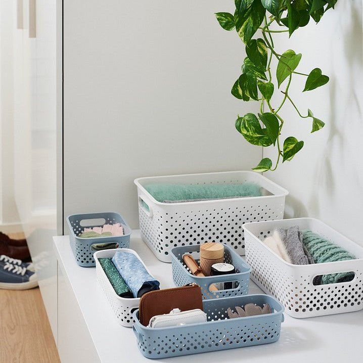 SmartStore_EssenceHallwayHorizontal2_fullHD.jpg SmartStore? Essence Medium Storage Basket, 5.6 L - Image 5
