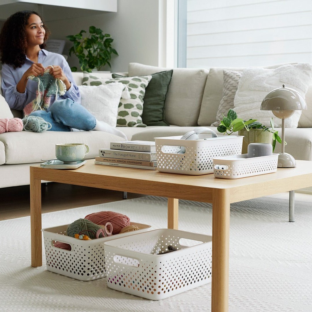 SmartStore_EssenceLivingroomHorizontal2_fullHD.jpg SmartStore? Essence Medium Storage Basket, 5.6 L - Image 4