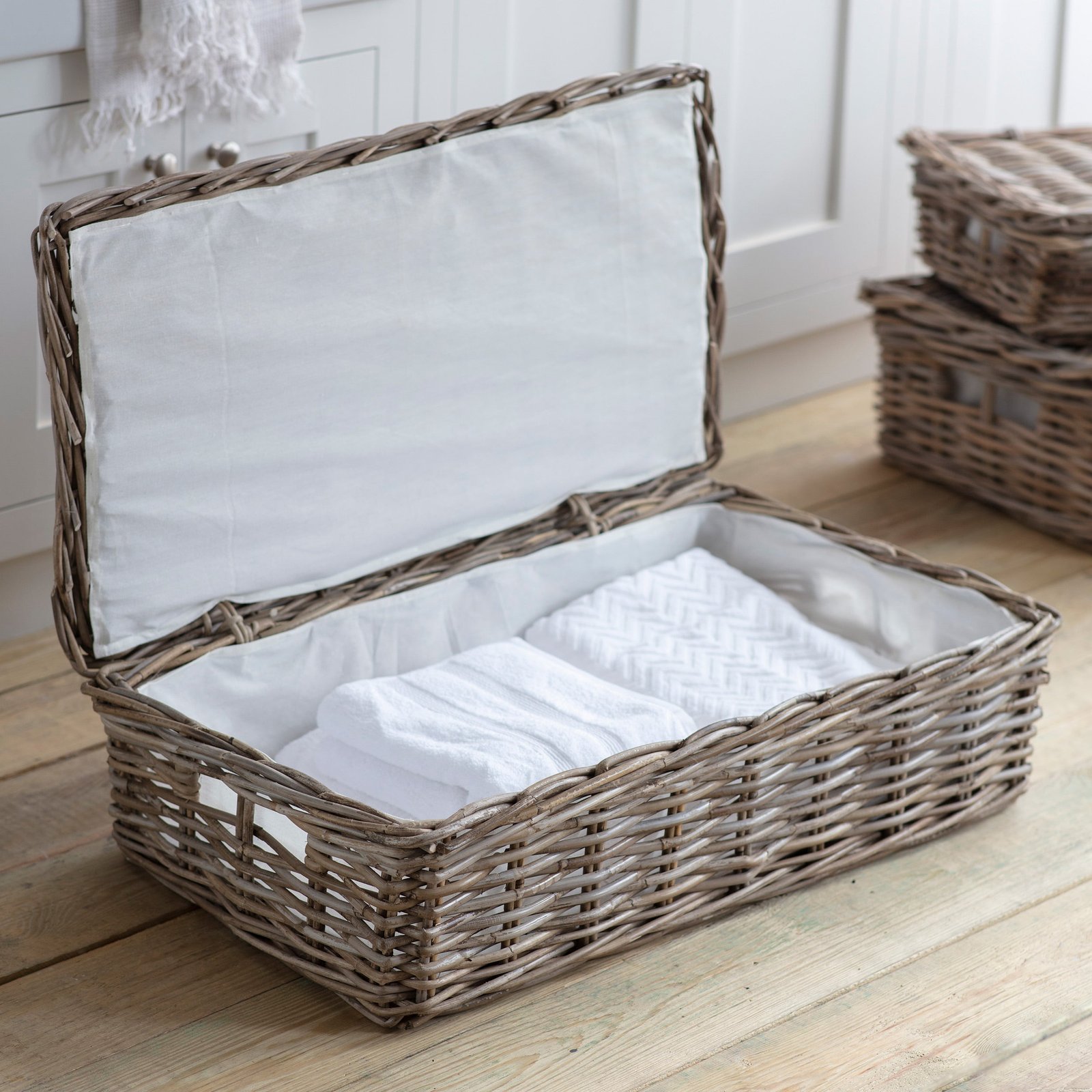 pic_10946_2_65e5f1f40506a.jpg Wicker Underbed Storage- Bembridge